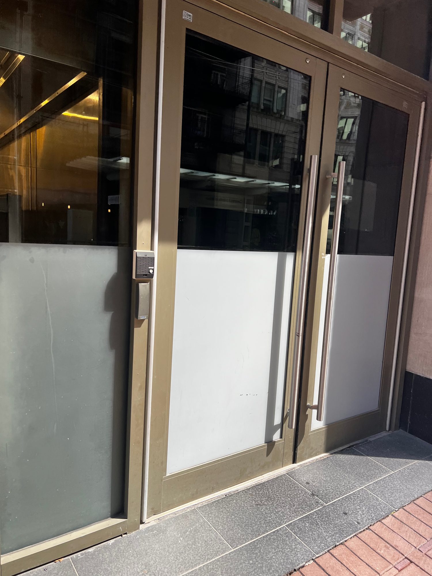 Storefront Glass vs. Curtain Wall: What's the Difference?