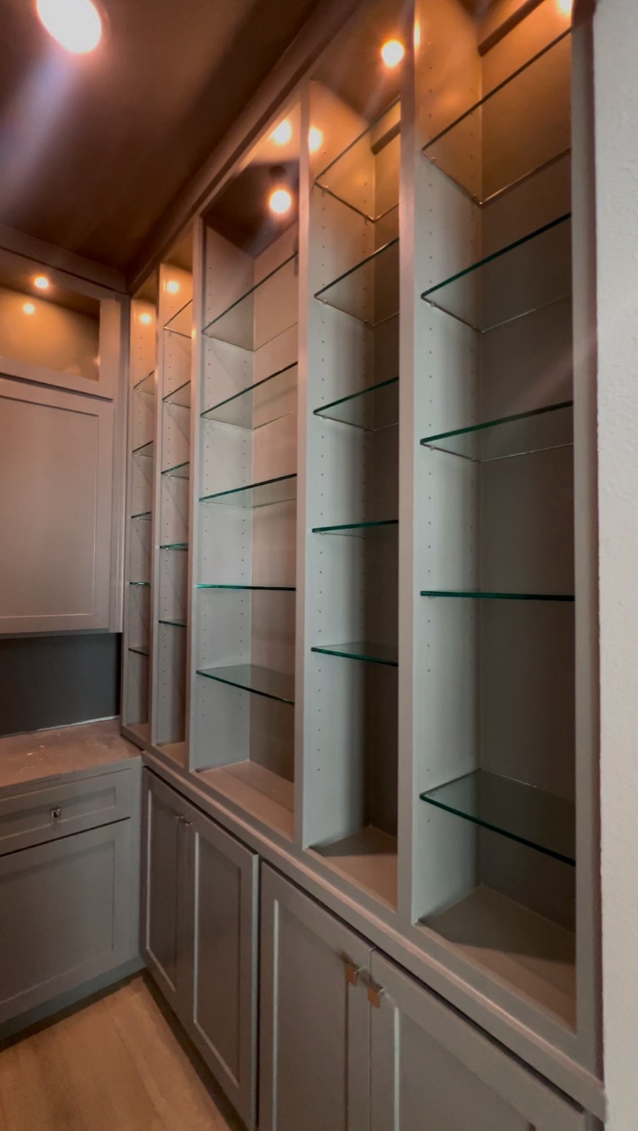 Built-In Cabinet Shelving Houston