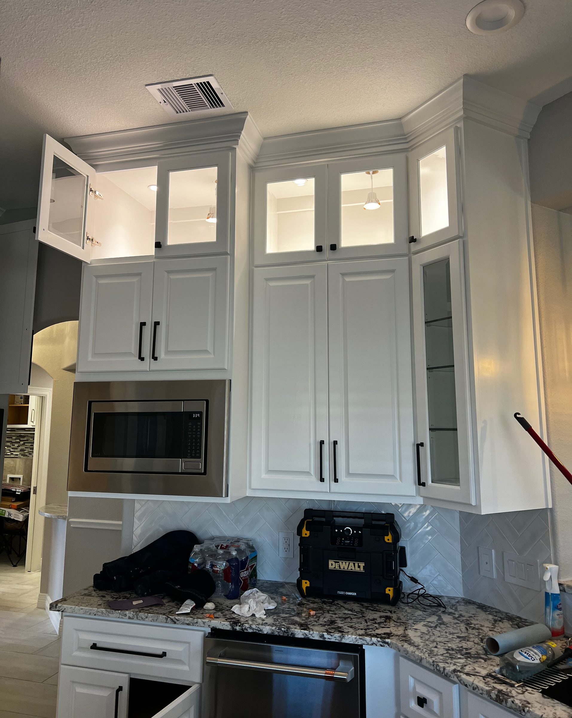 Cabinet & Custom Glass